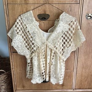 The Korner Lace Blouse